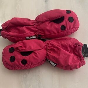 Cozy Red Kids Mittens
